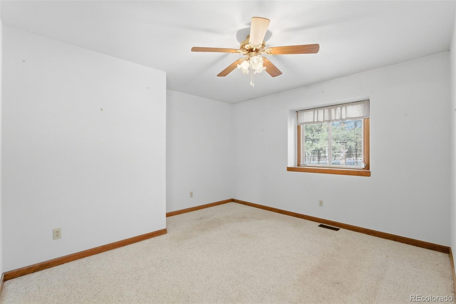 35829 Whispering Pine