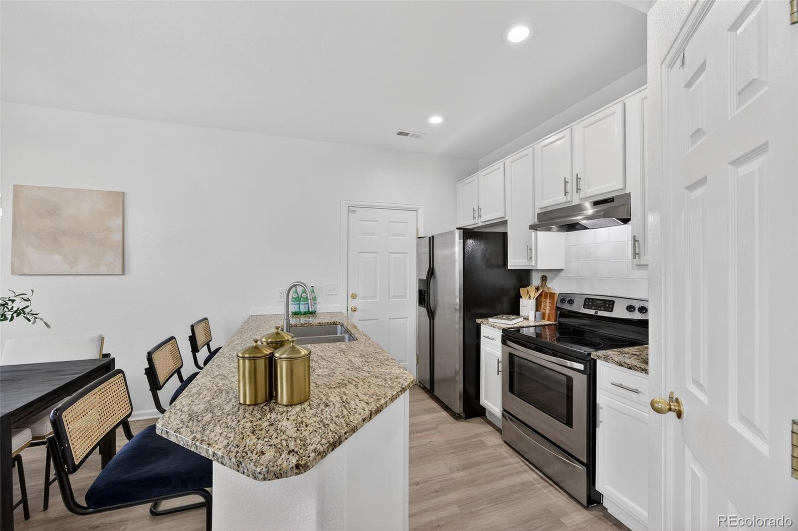 2290 Akron Court Unit: 101