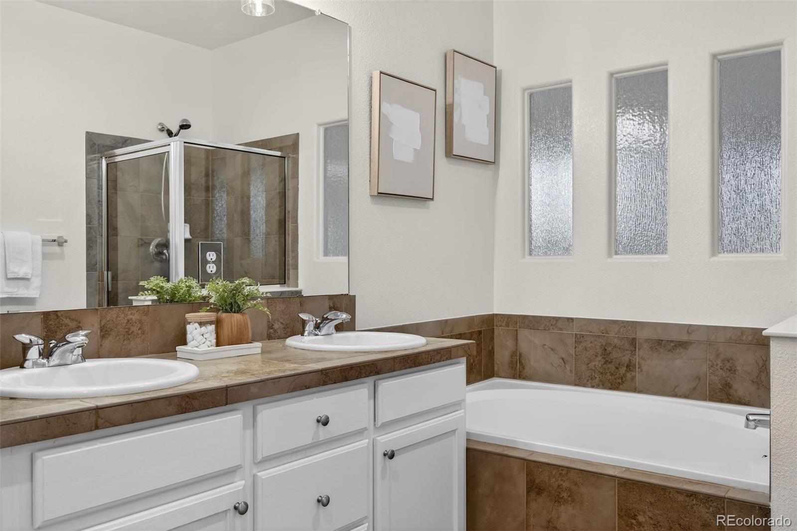 2290 Akron Court Unit: 101