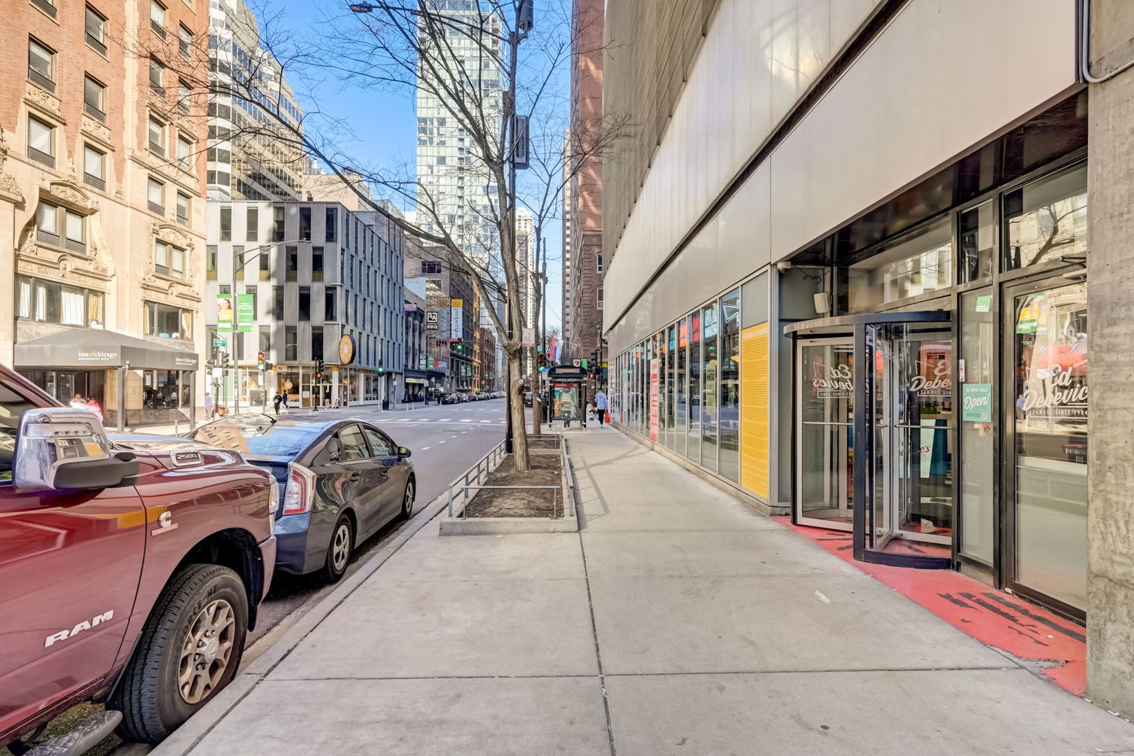 550 N St Clair Street Unit: 1404