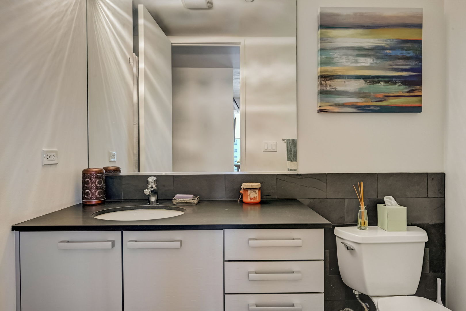 550 N St Clair Street Unit: 1404