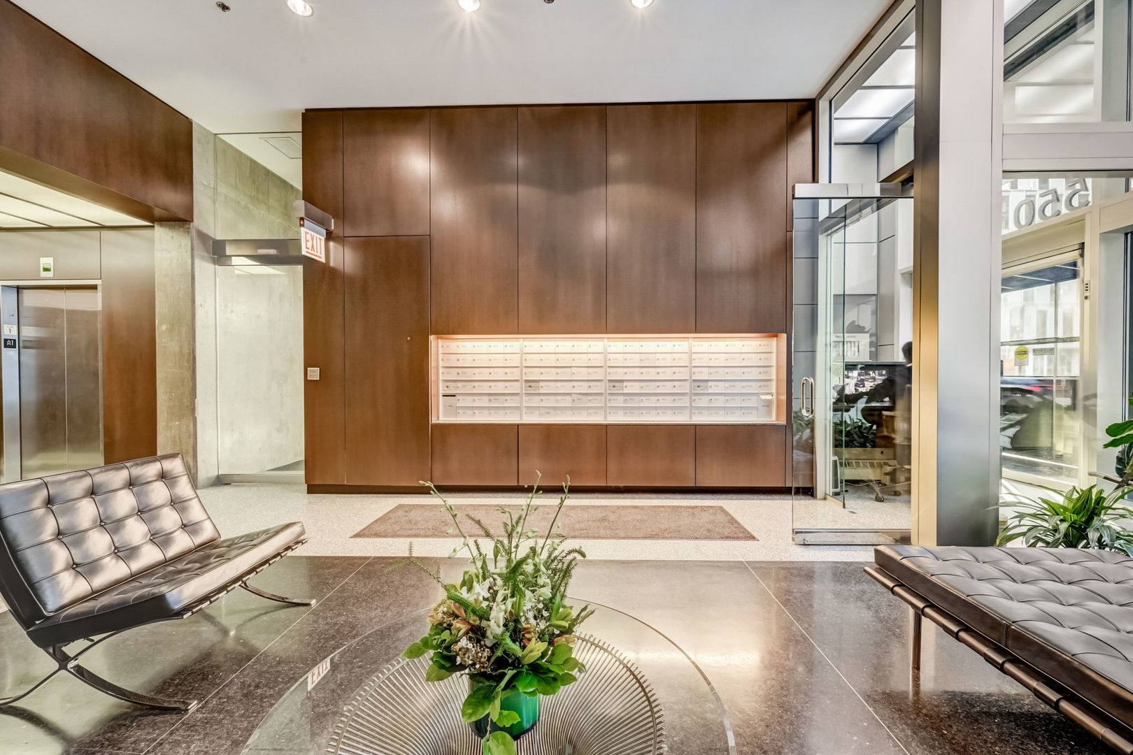 550 N St Clair Street Unit: 1404