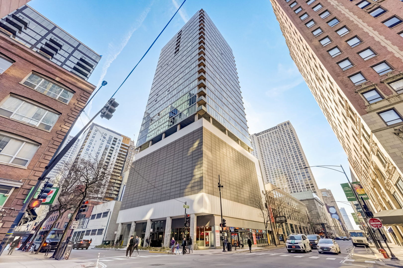 550 N St Clair Street Unit: 1404