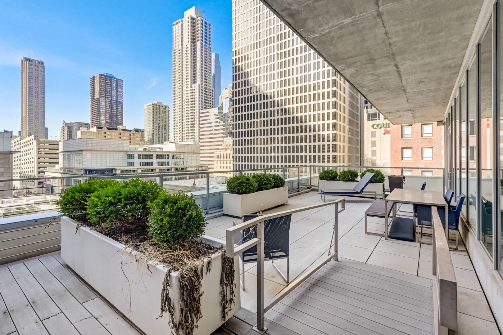 550 N St Clair Street Unit: 1404