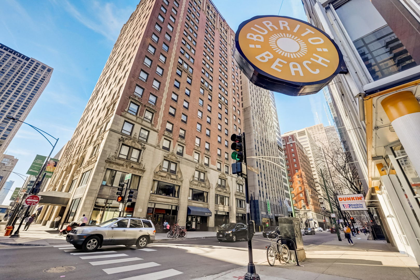 550 N St Clair Street Unit: 1404