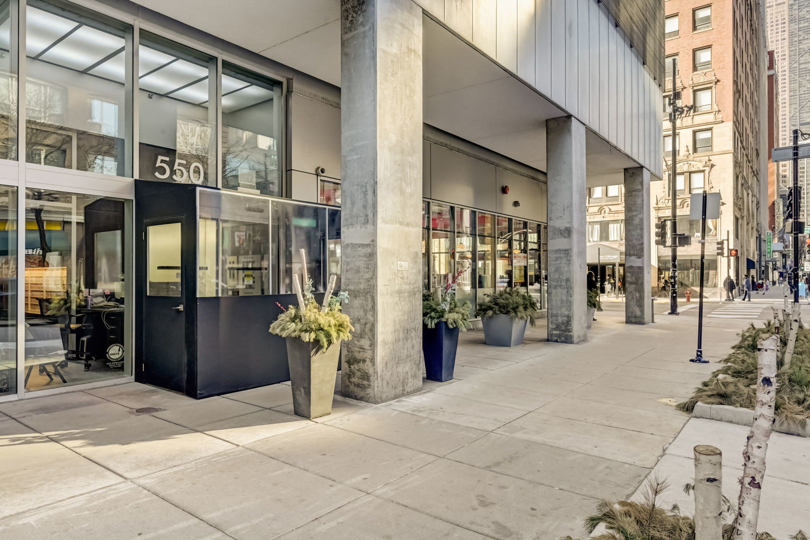 550 N St Clair Street Unit: 1404