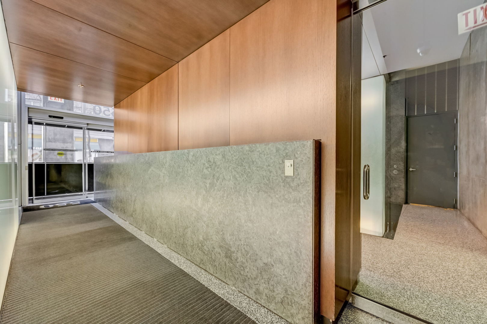 550 N St Clair Street Unit: 1404