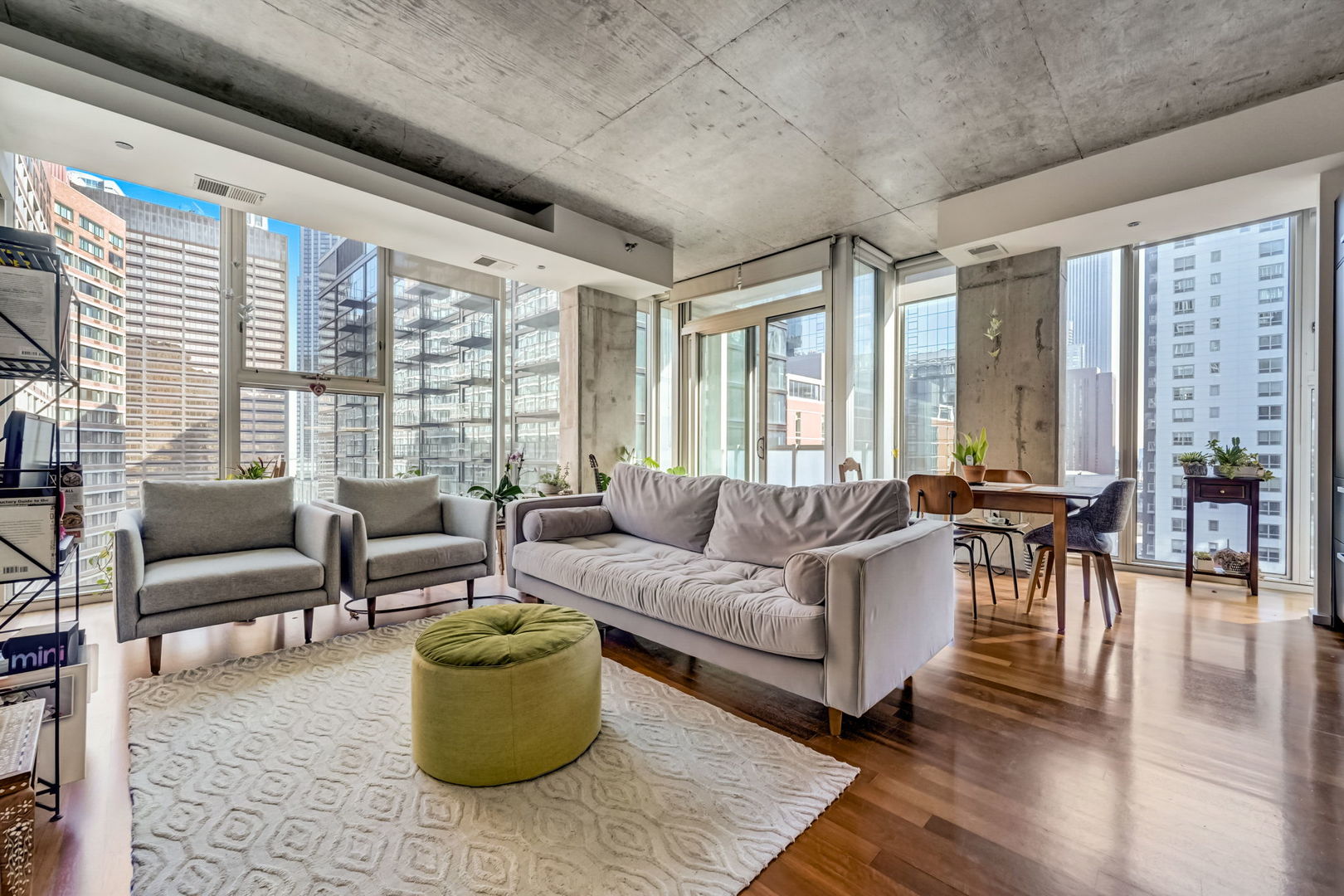 550 N St Clair Street Unit: 1404