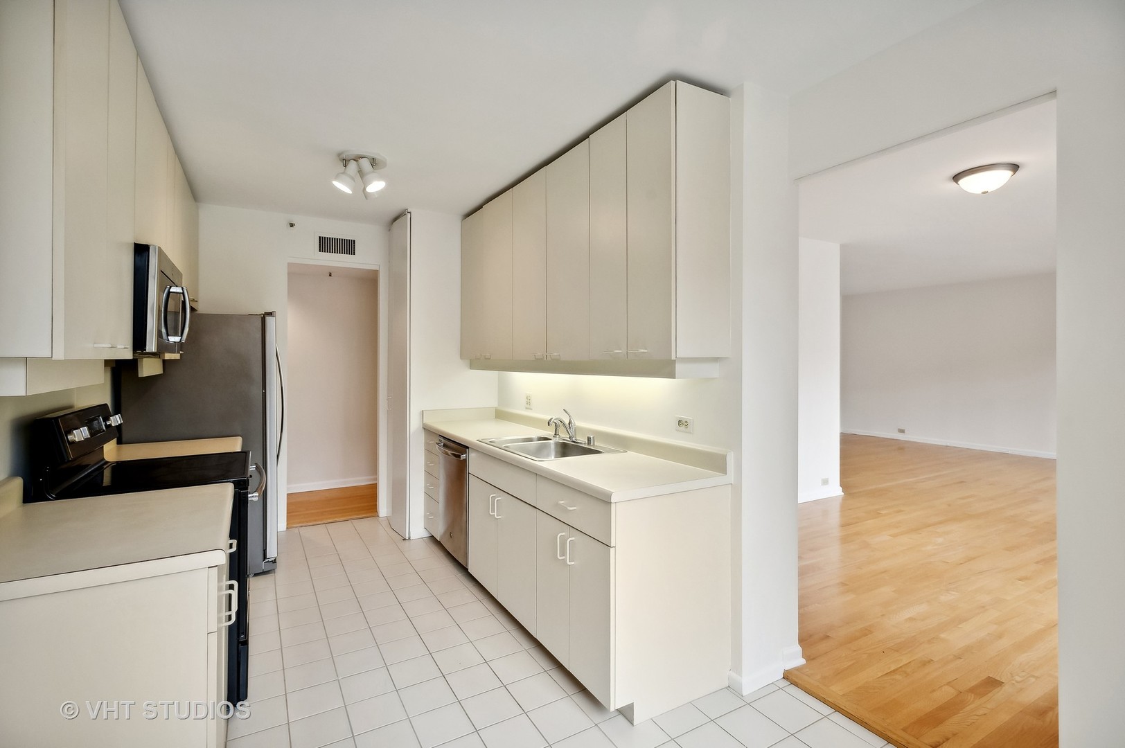 400 E Ohio Street Unit: 702