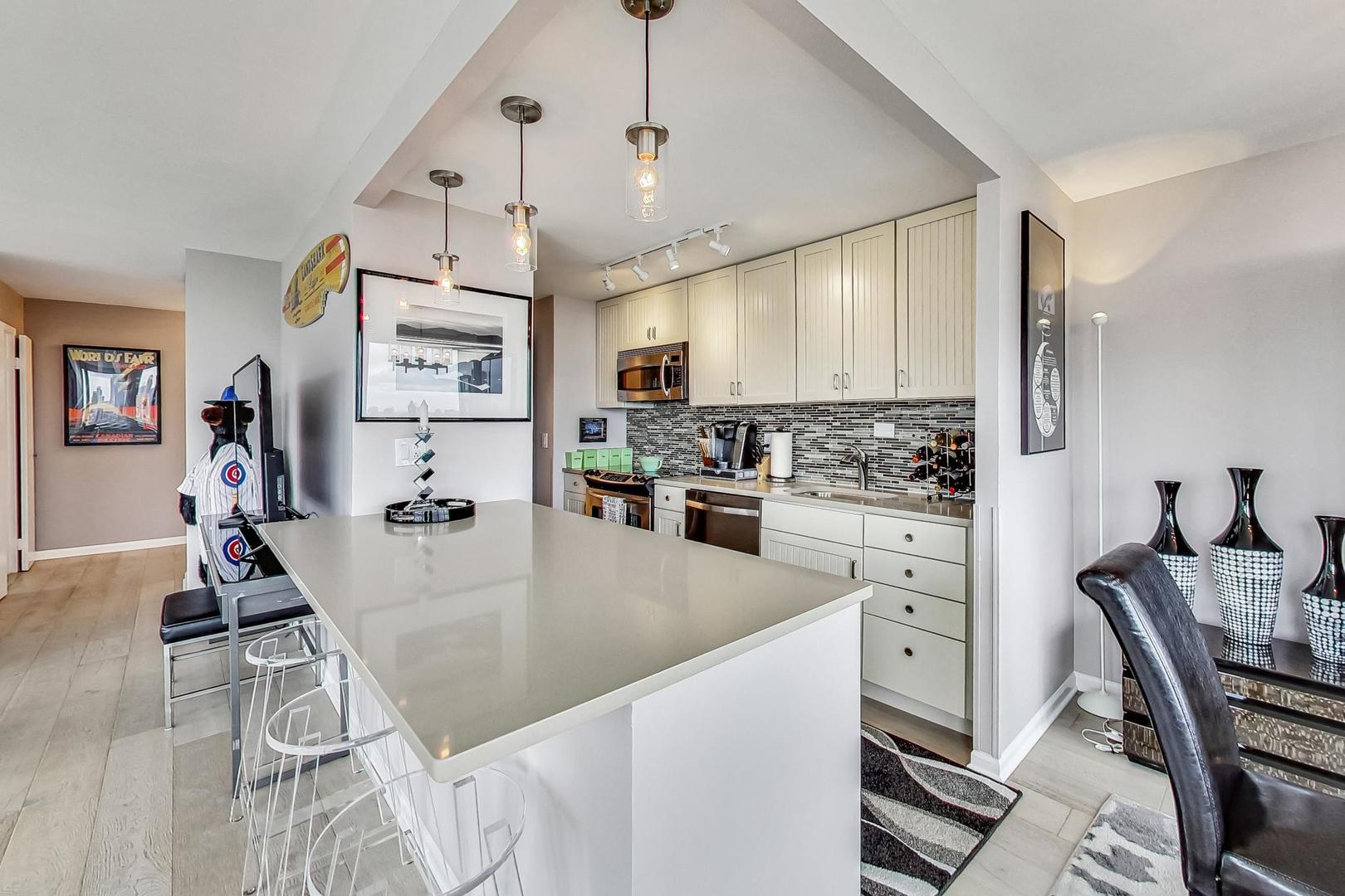 155 N Harbor Drive Unit: 3213