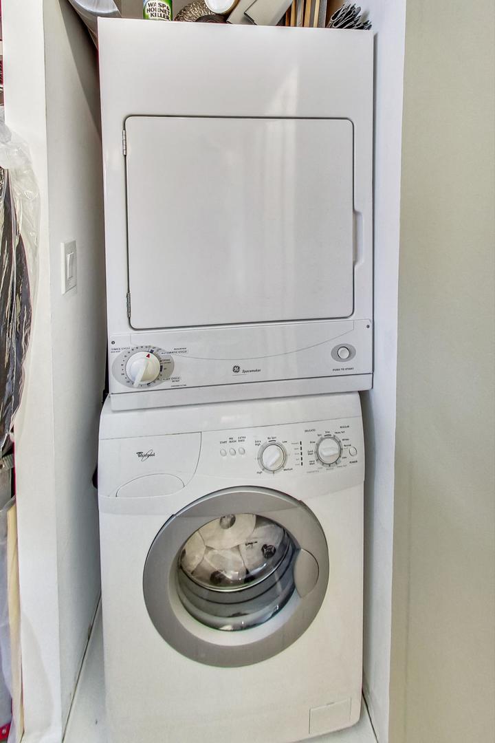 155 N Harbor Drive Unit: 3213