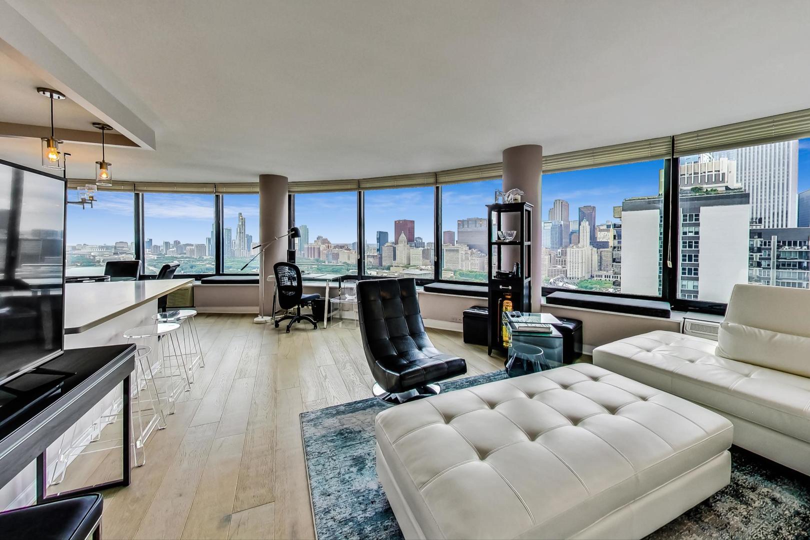 155 N Harbor Drive Unit: 3213