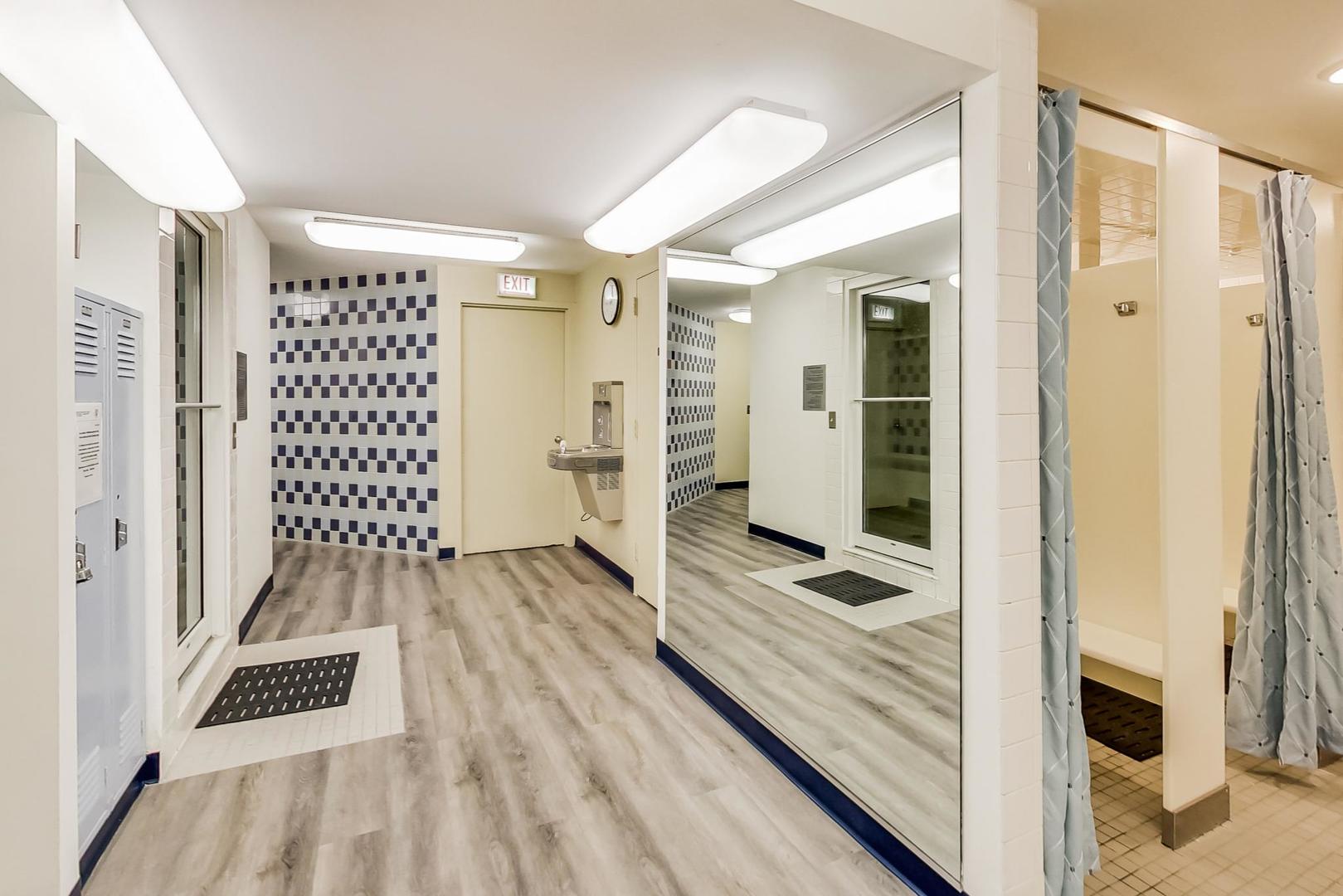 155 N Harbor Drive Unit: 3213