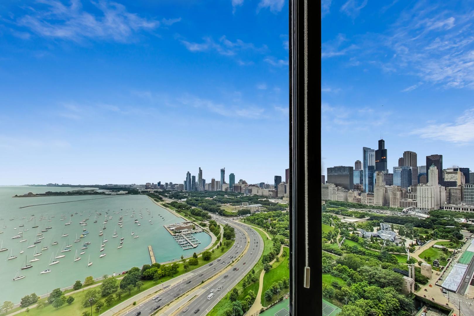 155 N Harbor Drive Unit: 3213