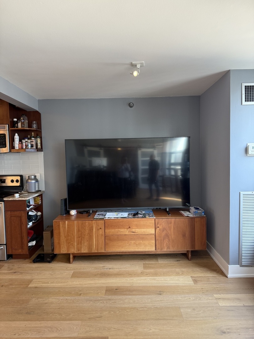 401 E Ontario Street Unit: 4504