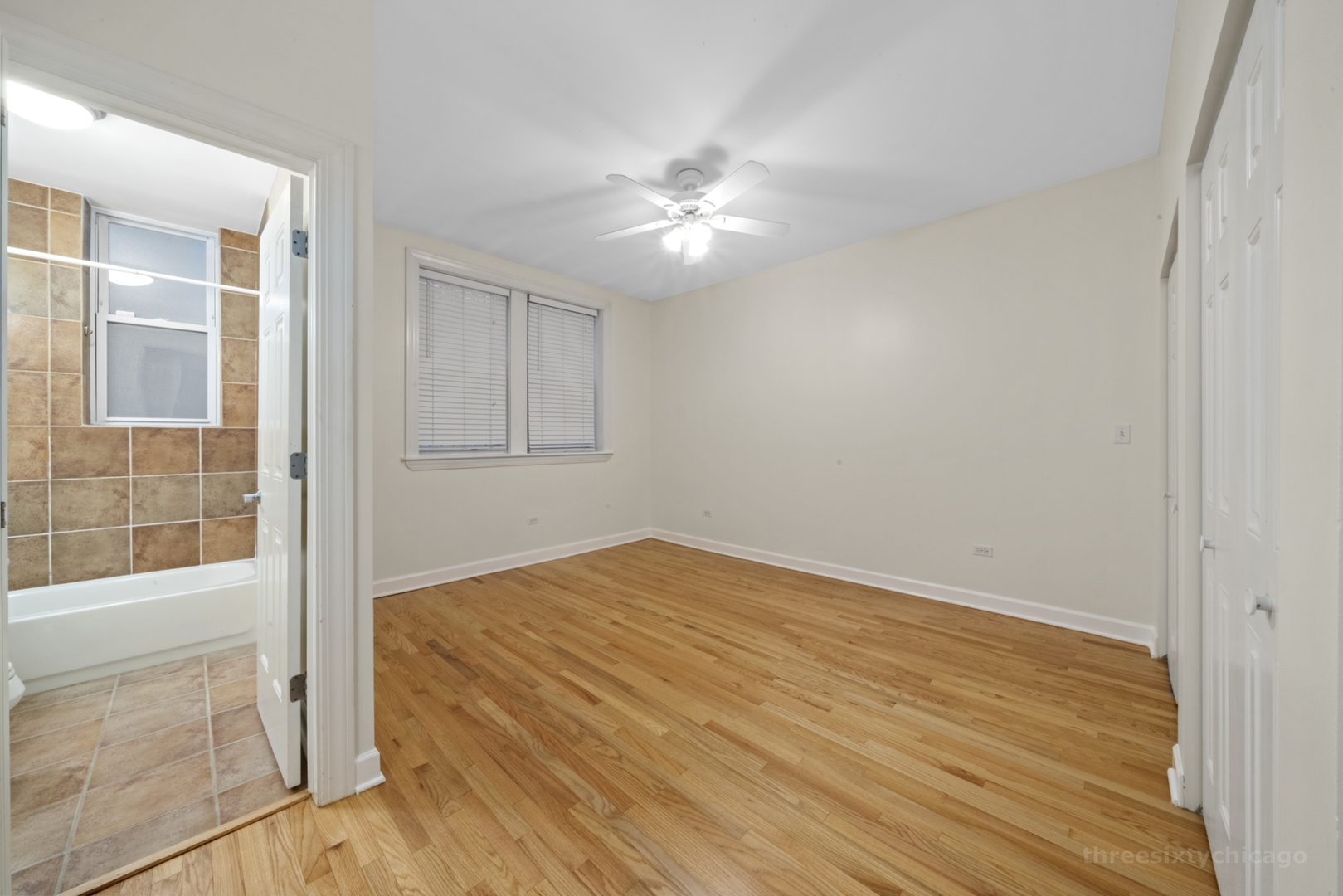 2124 N Hudson Avenue Unit: 104