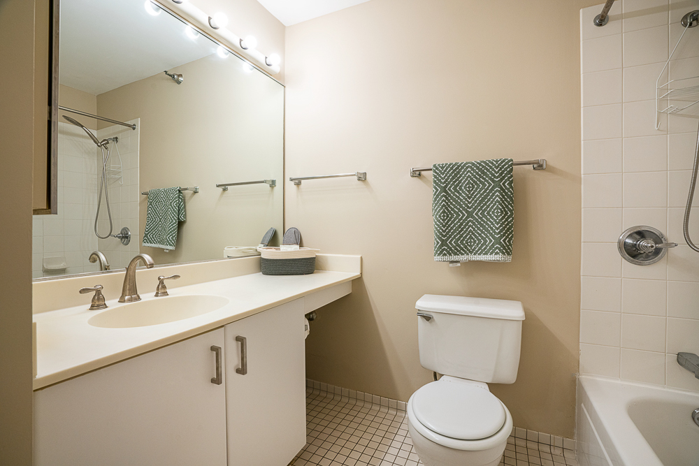 401 E ONTARIO Street Unit: 2804