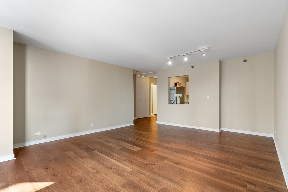 401 E ONTARIO Street Unit: 2804