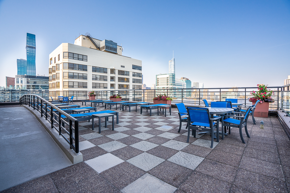 401 E ONTARIO Street Unit: 2804