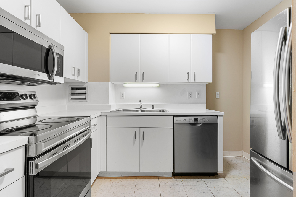 401 E ONTARIO Street Unit: 2804