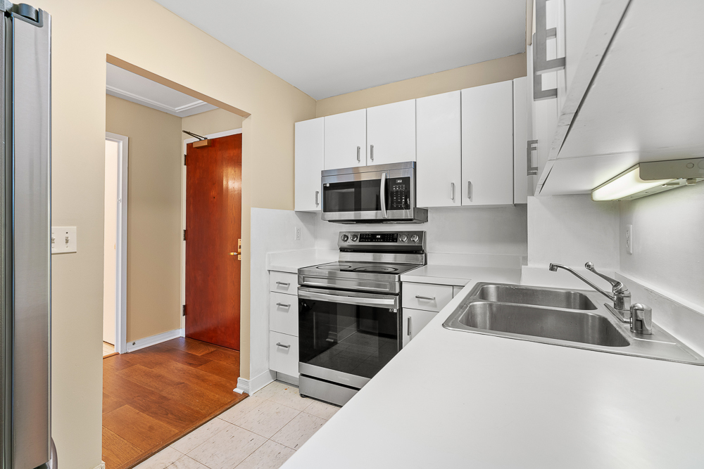 401 E ONTARIO Street Unit: 2804