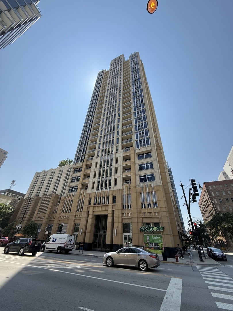 1400 S Michigan Avenue Unit: 2308