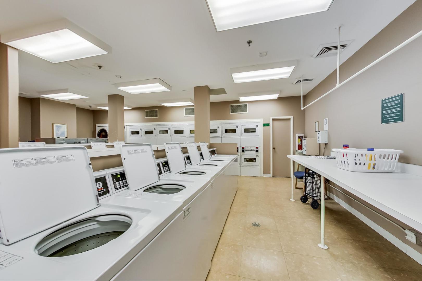 401 E ONTARIO Street Unit: 1205