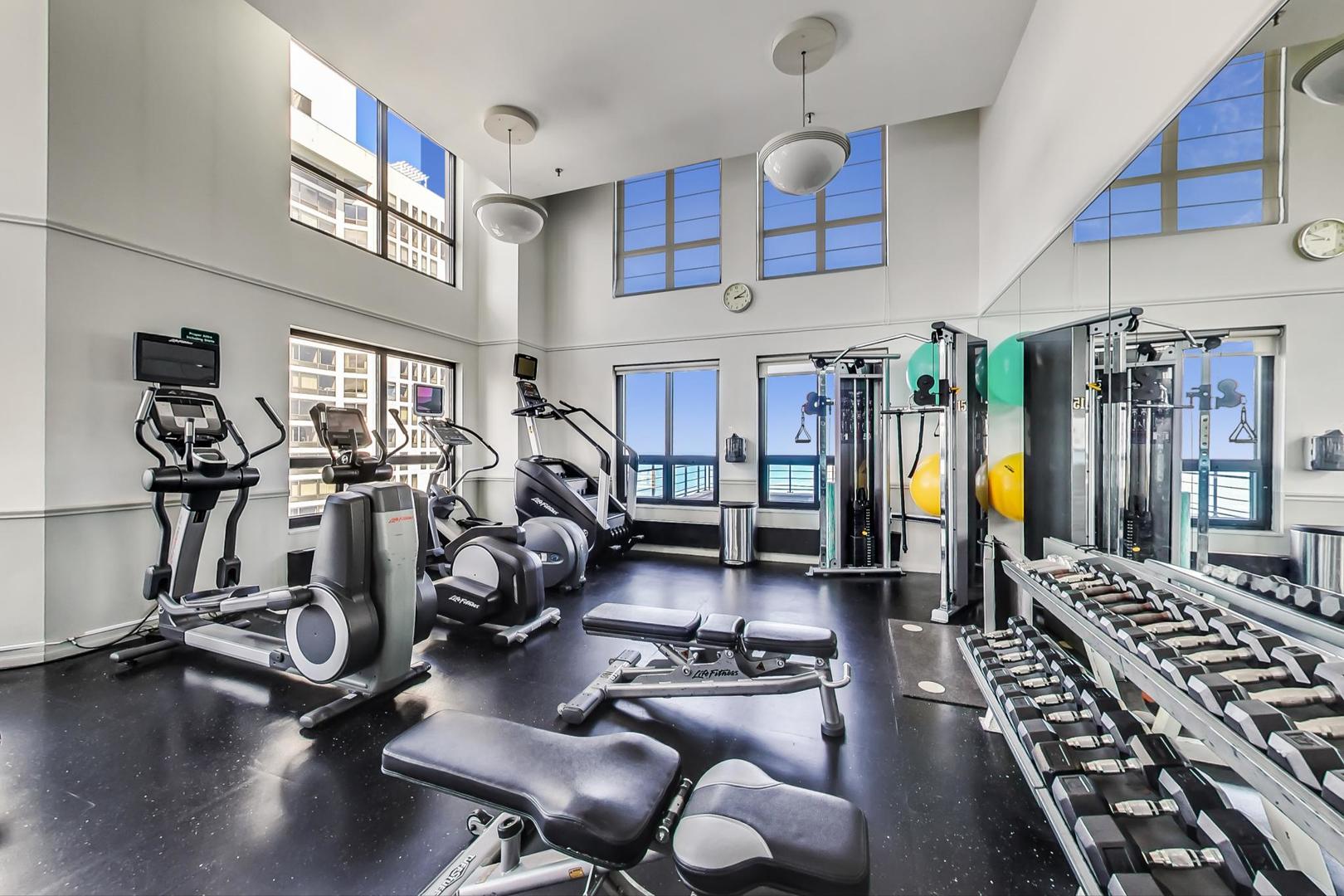 401 E ONTARIO Street Unit: 1205