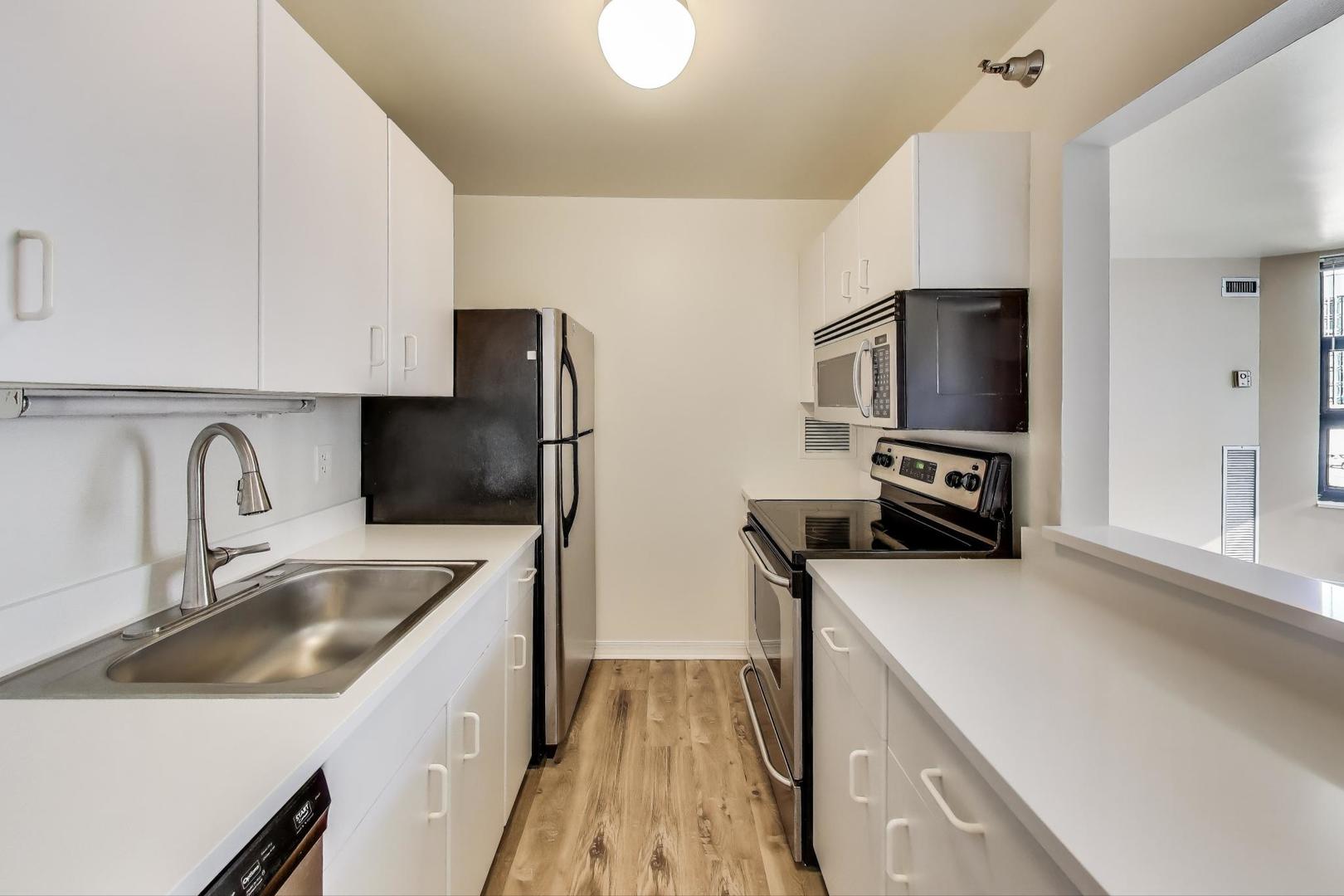 401 E ONTARIO Street Unit: 1205