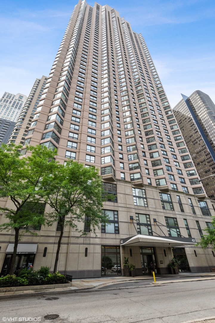 401 E ONTARIO Street Unit: 1205