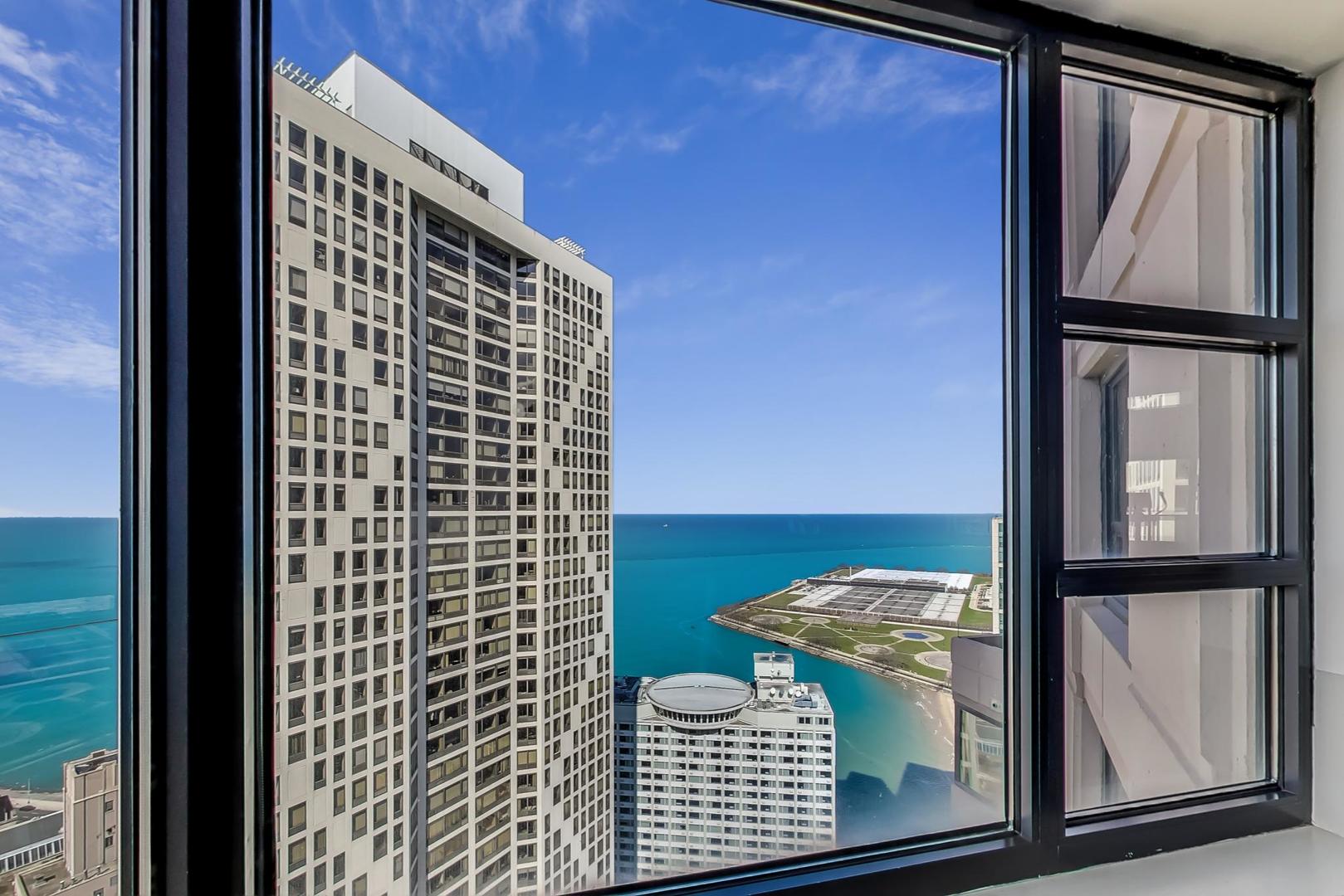 401 E ONTARIO Street Unit: 1205