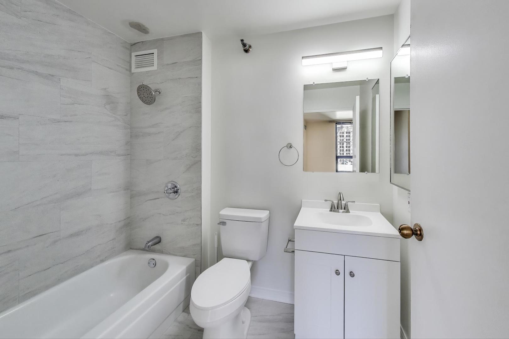 401 E ONTARIO Street Unit: 1205