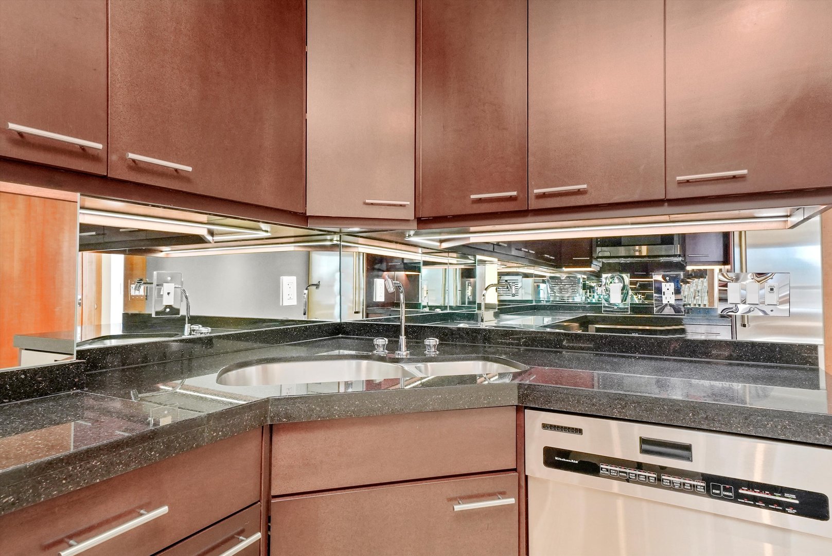 401 E Ontario Street Unit: 4206