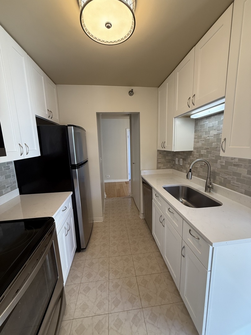 401 E ONTARIO Street Unit: 2409