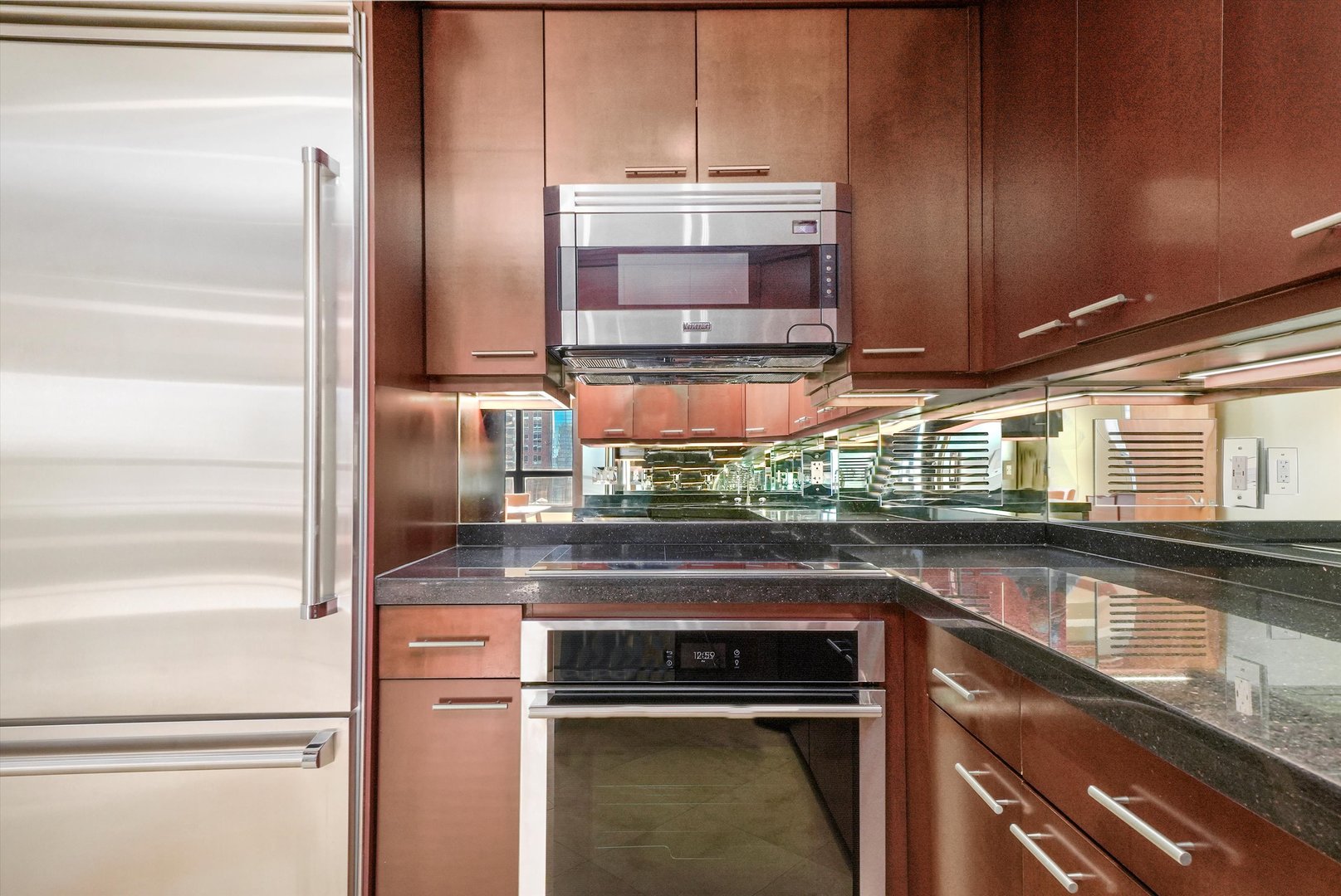 401 E Ontario Street Unit: 4206