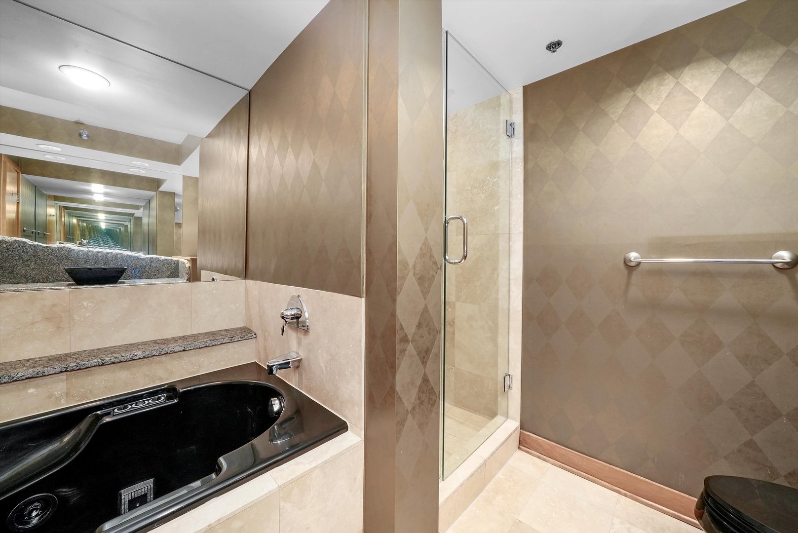 401 E Ontario Street Unit: 4206