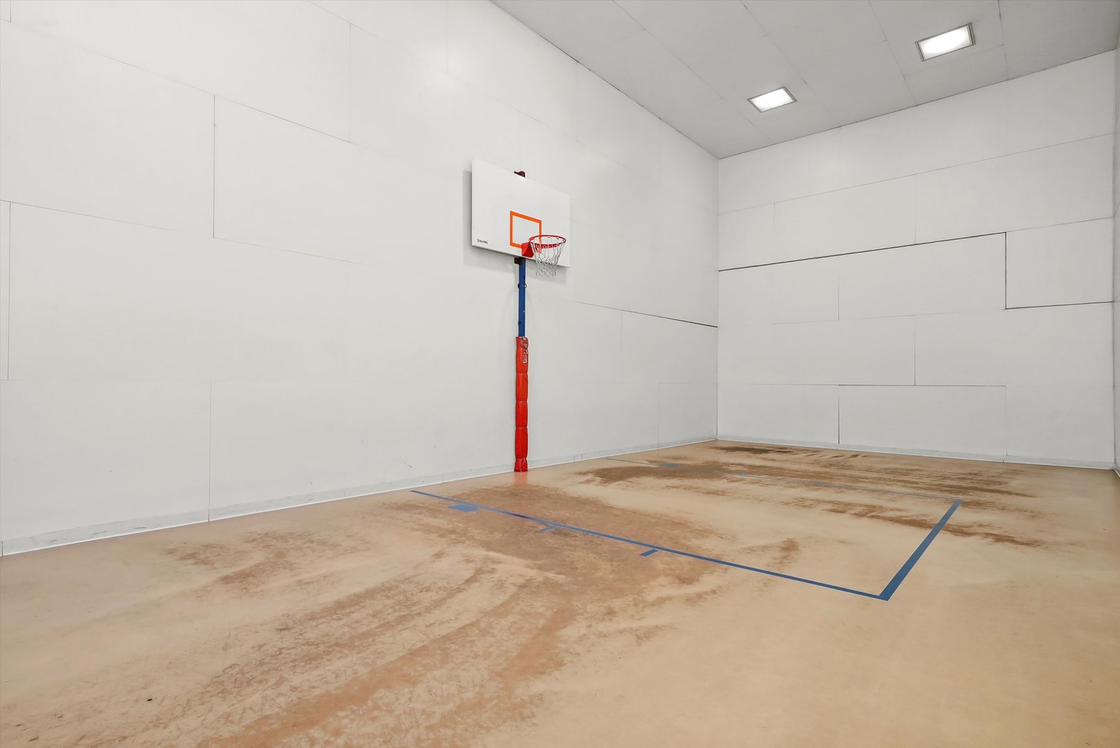 211 E Ohio Street Unit: 2707