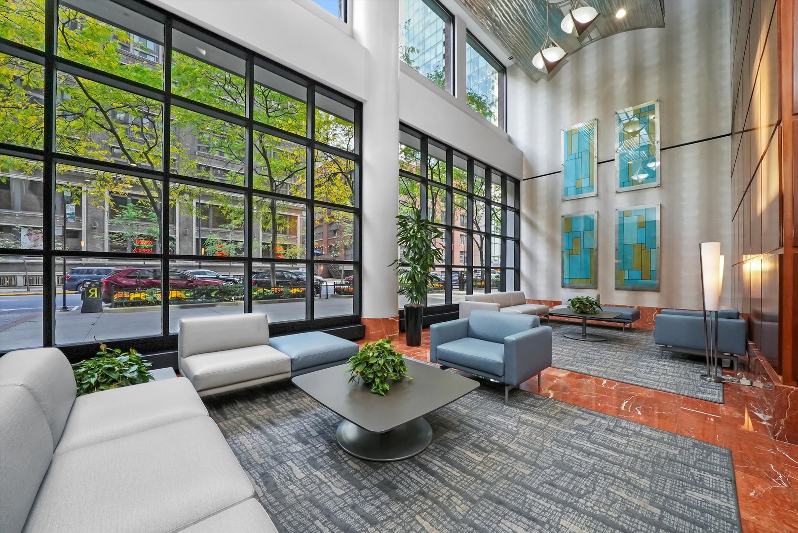 211 E Ohio Street Unit: 2707