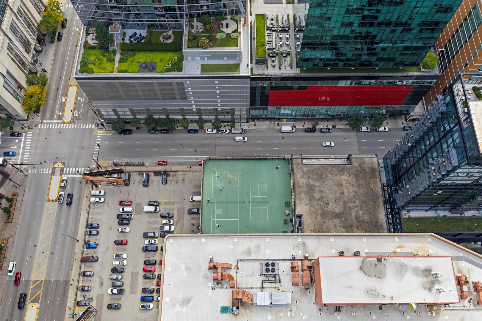 211 E Ohio Street Unit: 2707