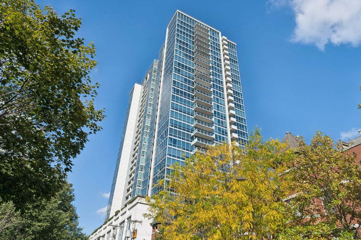 1629 S Prairie Avenue Unit: 801