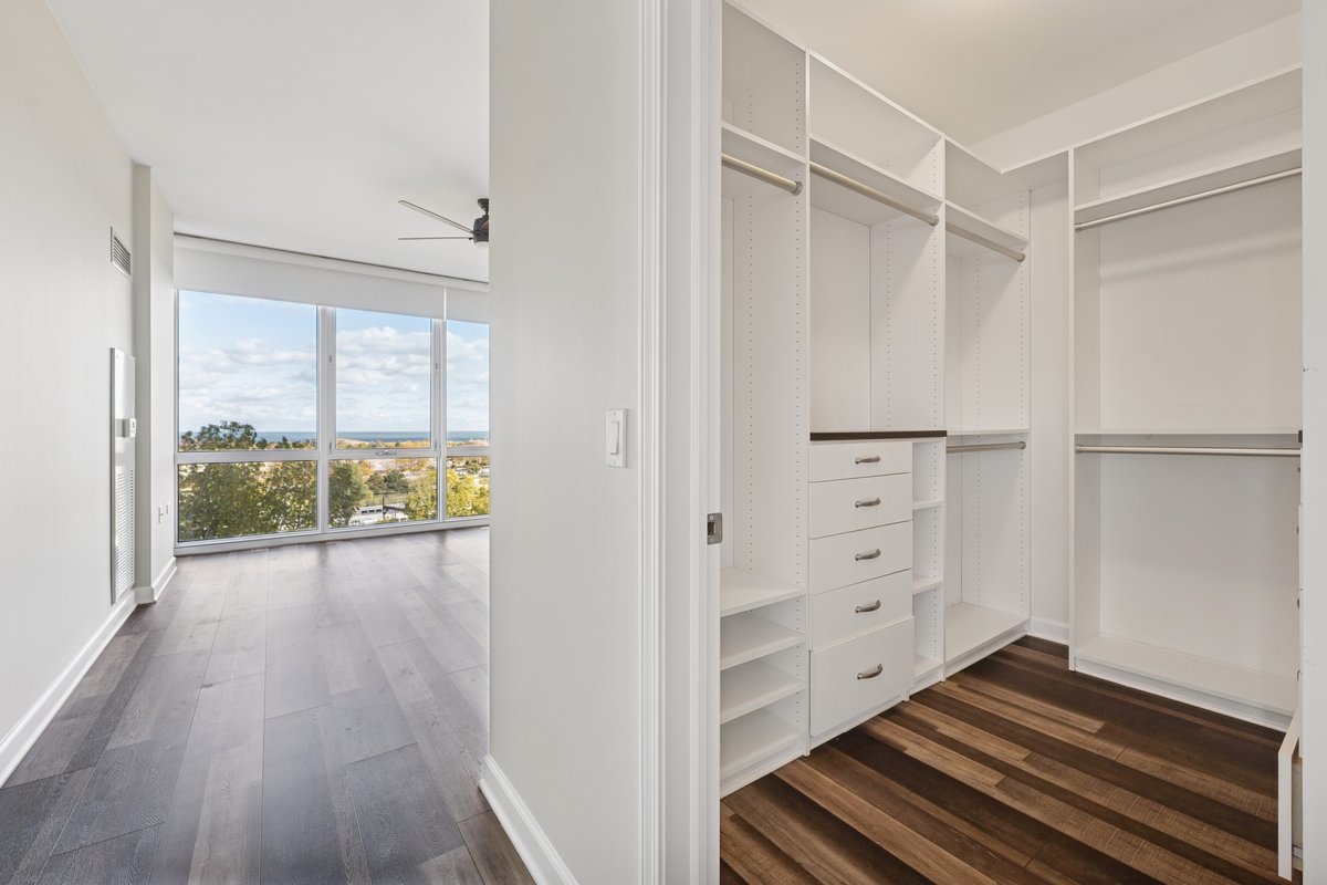 1629 S Prairie Avenue Unit: 801