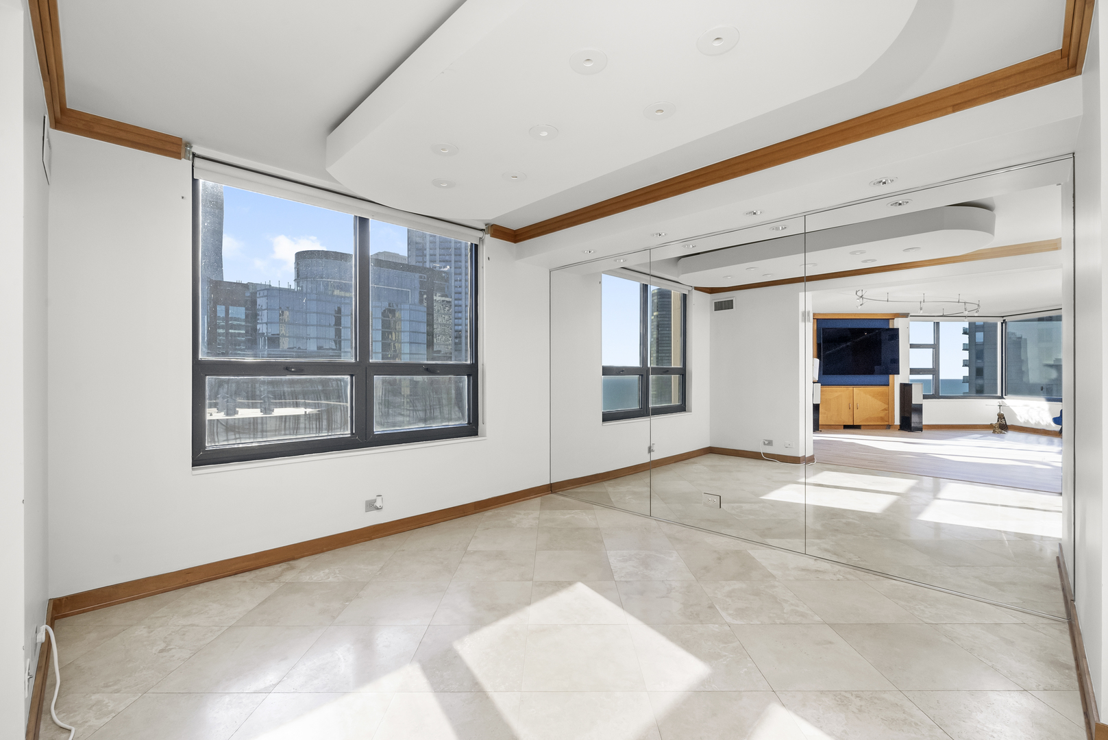 401 E Ontario Street Unit: 4206