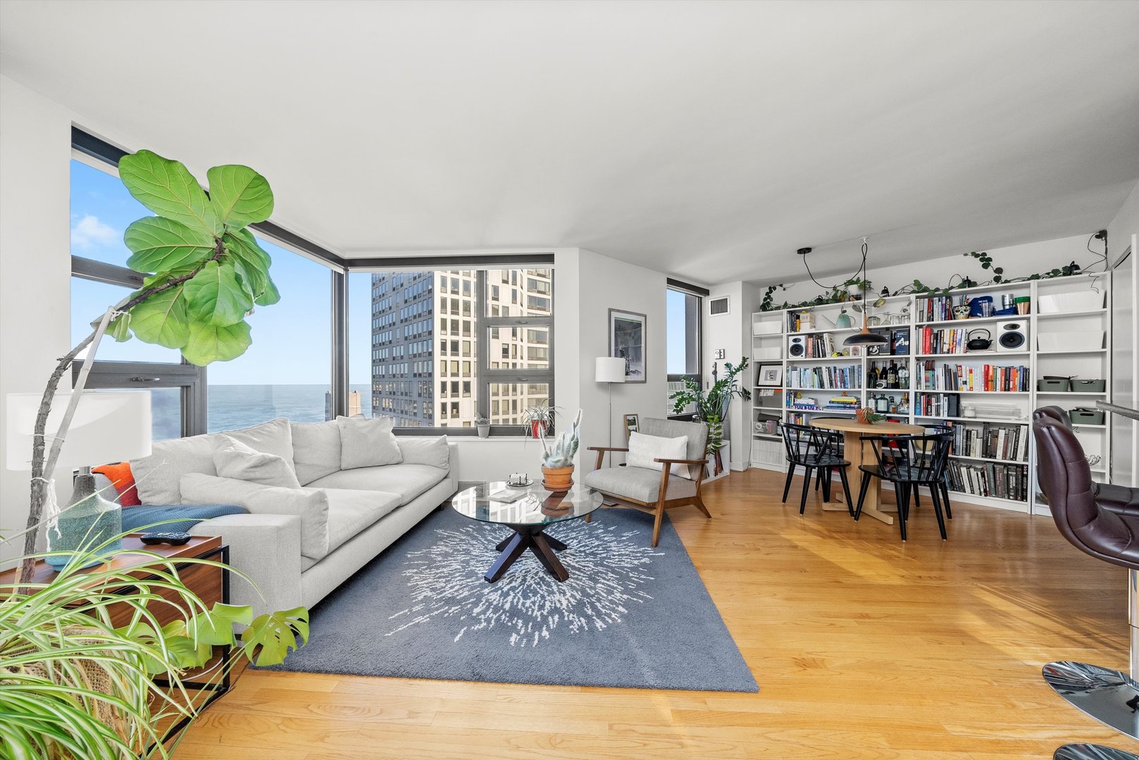 401 E ONTARIO Street Unit: 3205