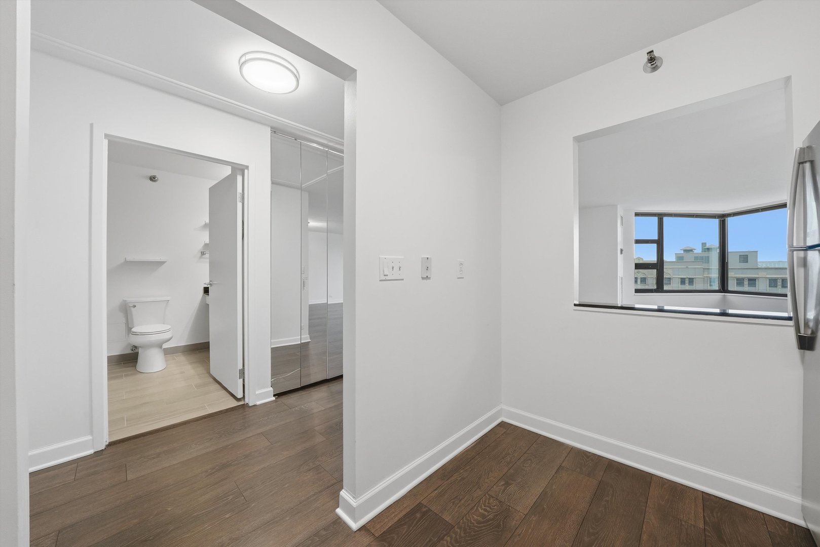 401 E ONTARIO Street Unit: 2203
