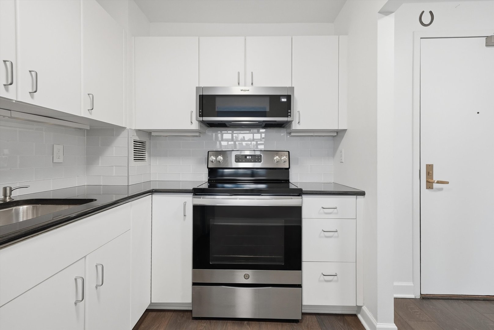 401 E ONTARIO Street Unit: 2203