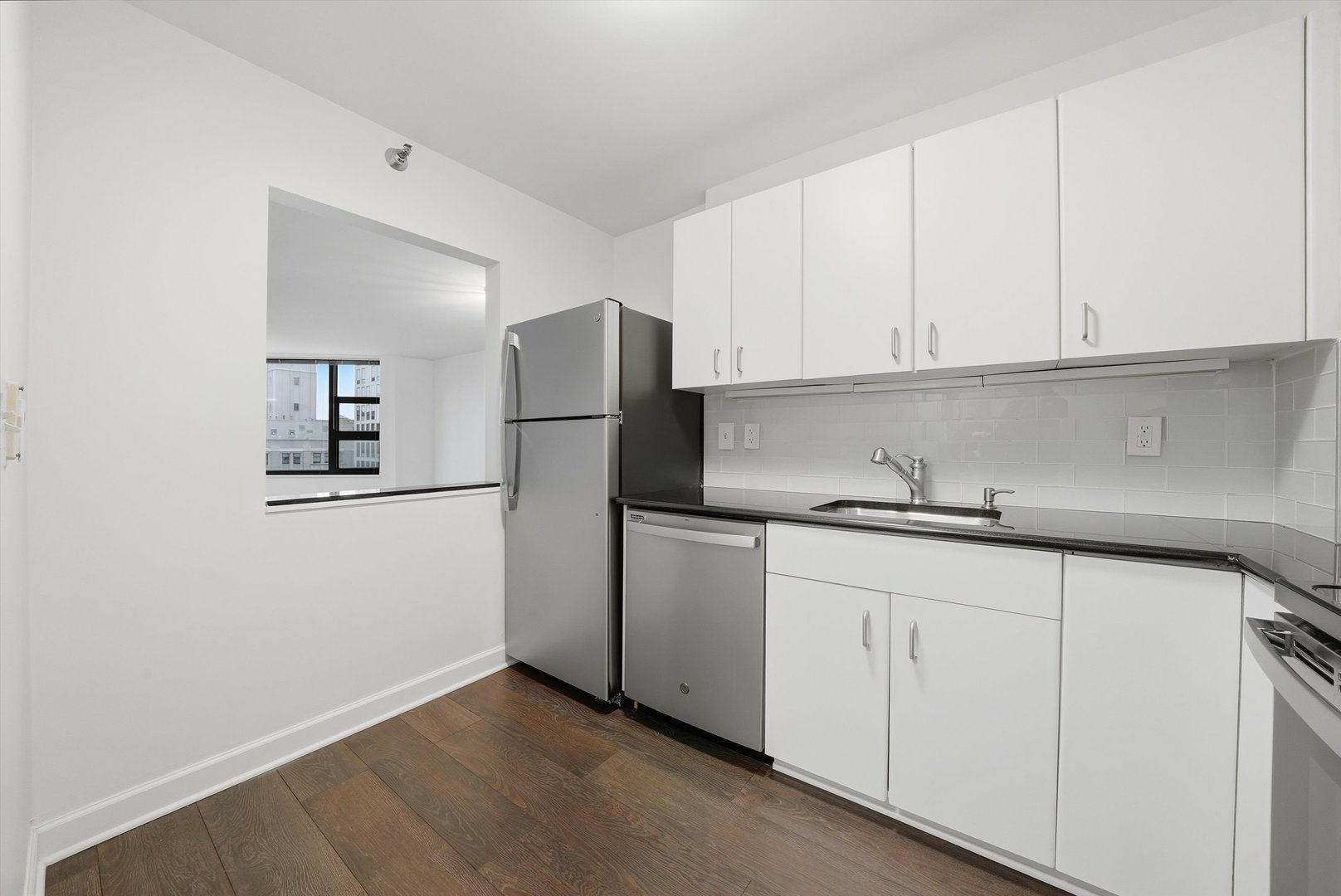 401 E ONTARIO Street Unit: 2203