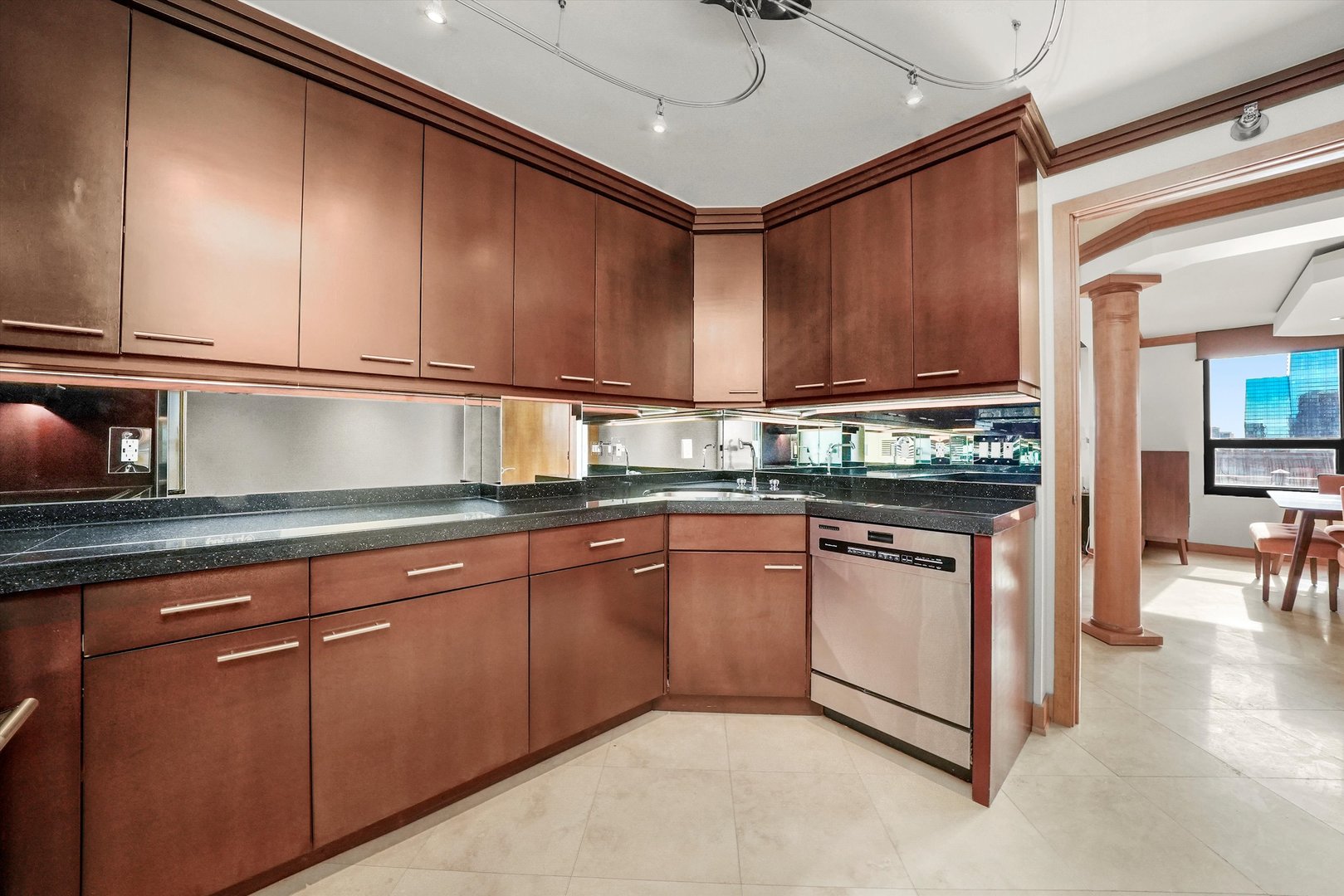 401 E Ontario Street Unit: 4206