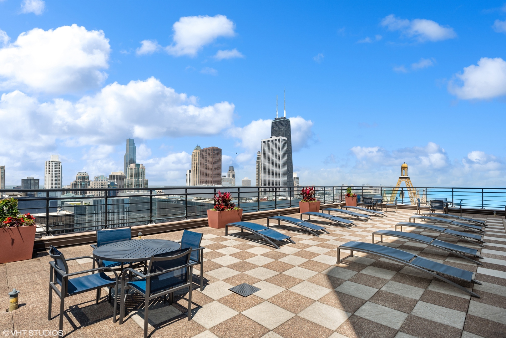 401 E ONTARIO Street Unit: 1304