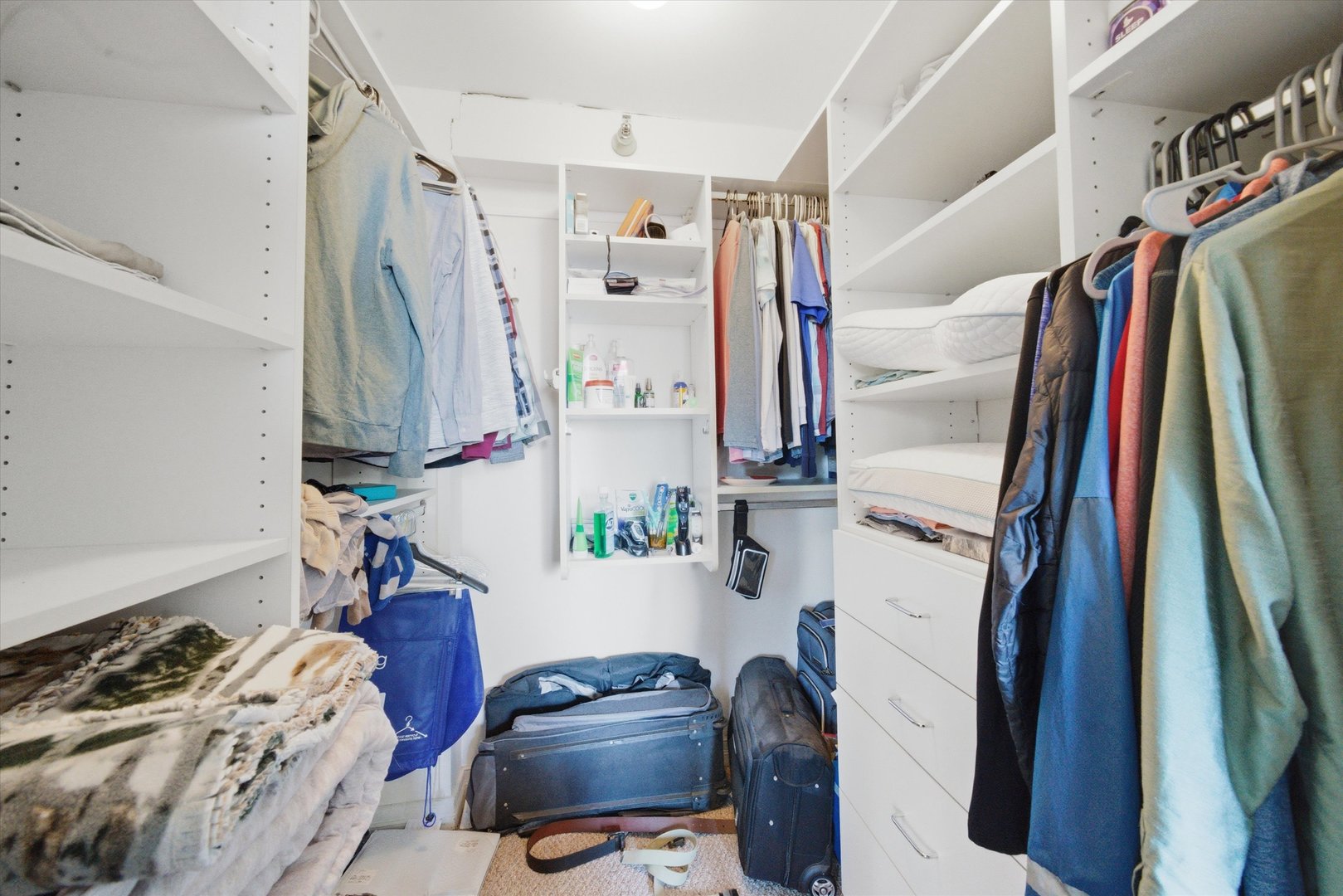 401 E ONTARIO Street Unit: 1304