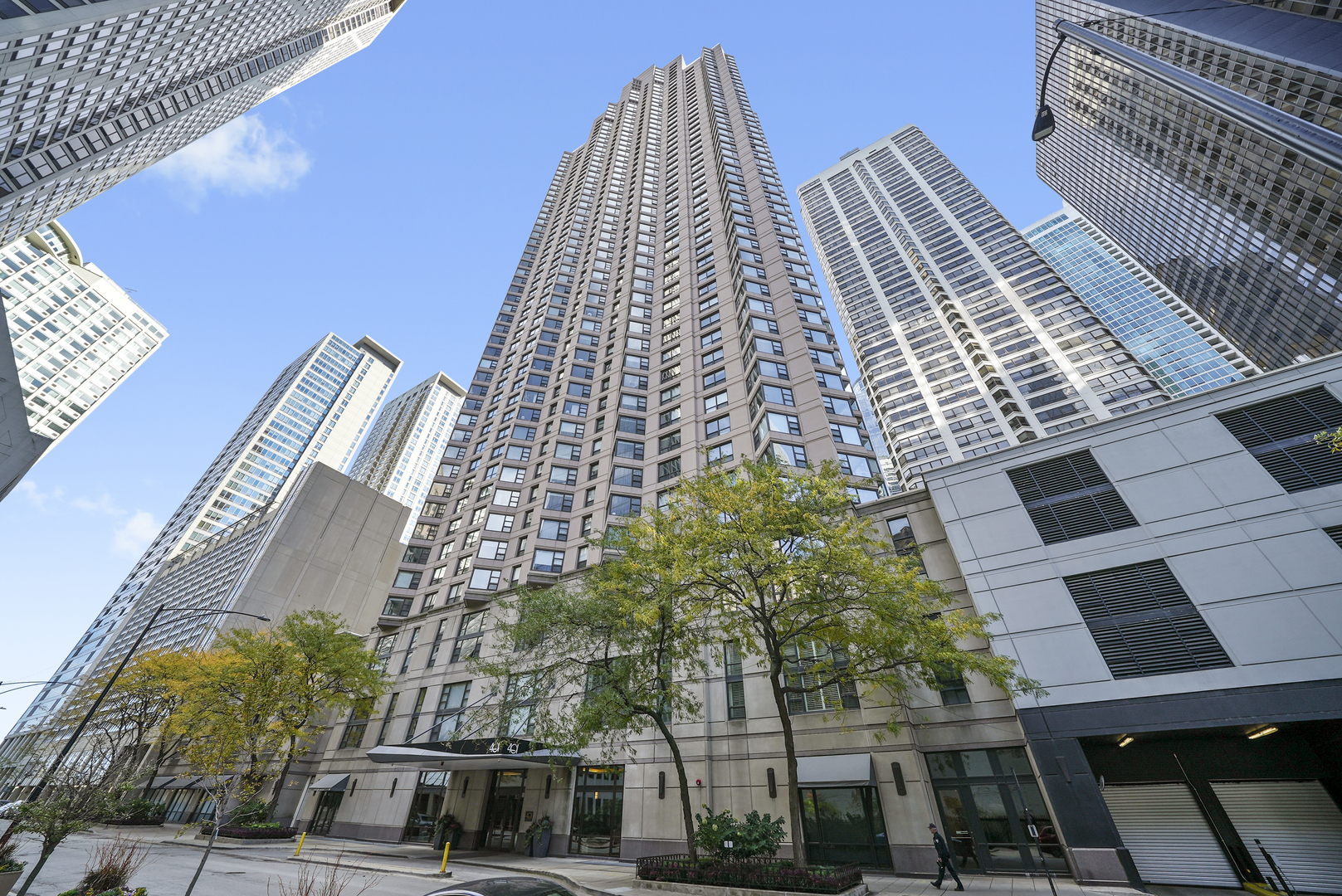 401 E Ontario Street Unit: 1605